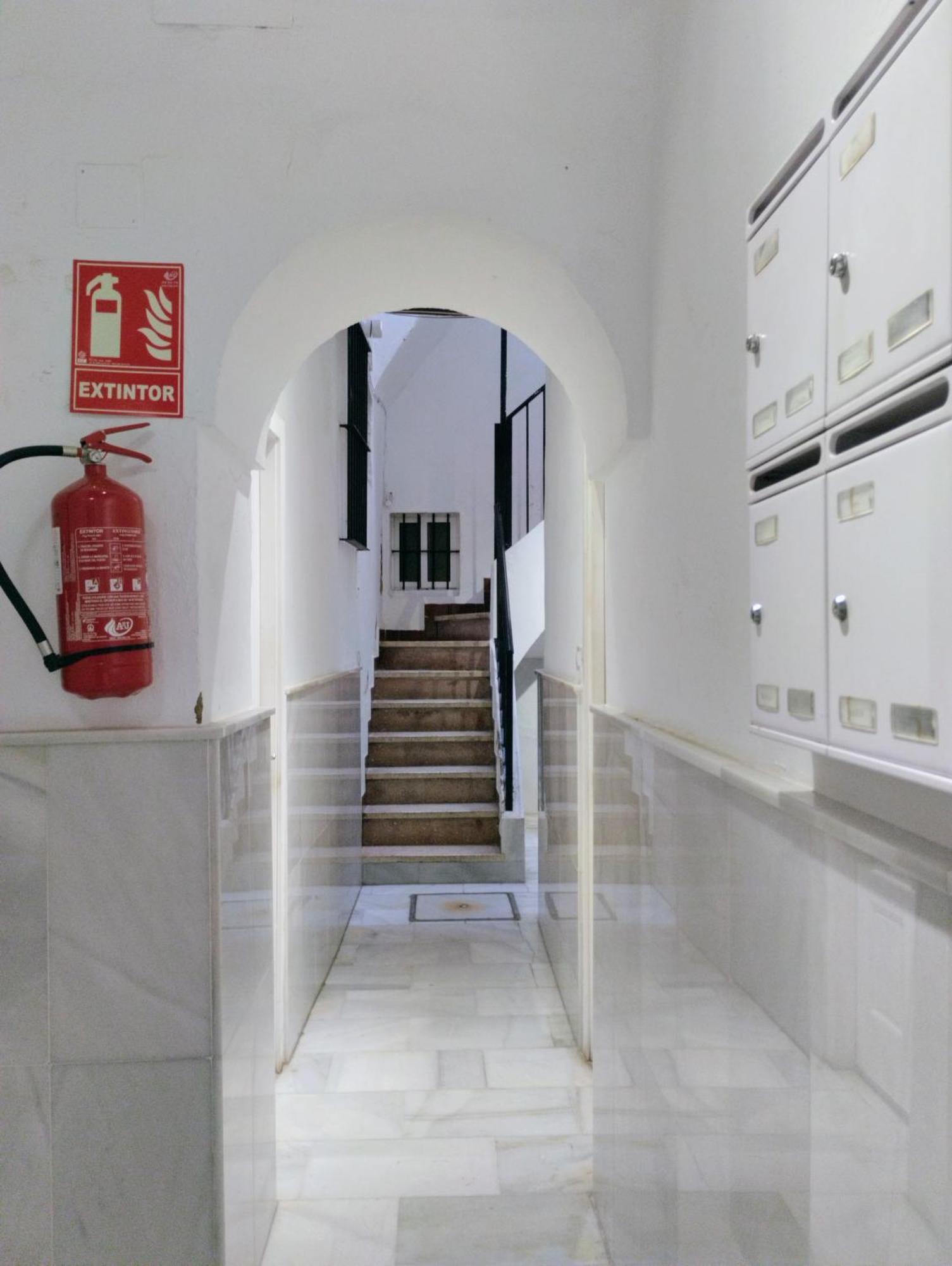 Alojamiento Lanza En El Corazon De Sevilla Exterior photo